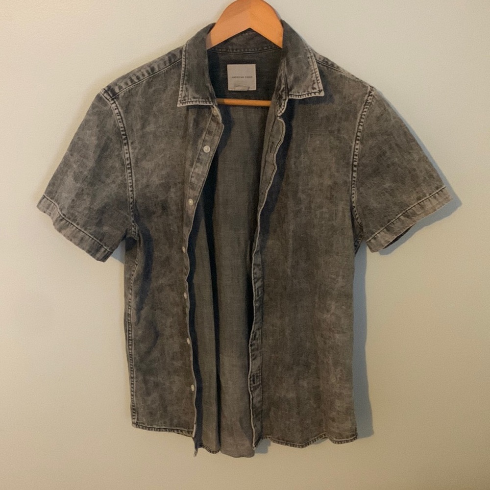 American Eagle button down T shirt.